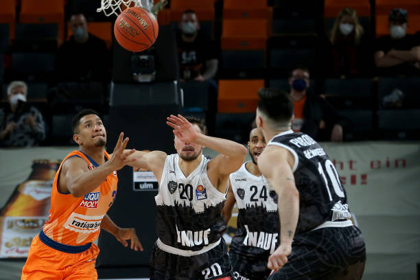 我可以帮你 我可以帮你